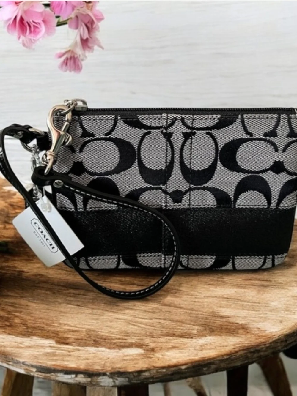 Coach NWT! Black and Gray Signature Canvas Wristlet with Leather Trim - Picture 1 of 9